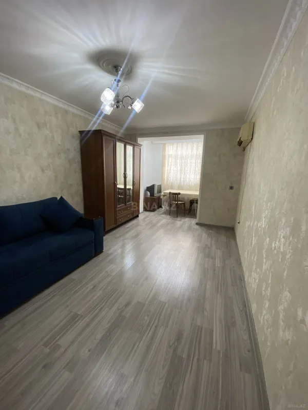 Satılır 1 otaqlı mənzil 40 m²