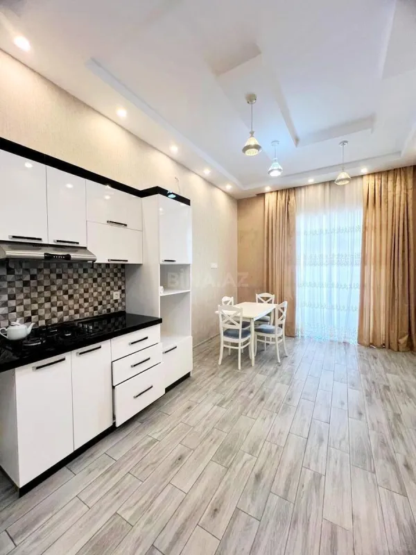 Satılır 5 otaqlı həyət evi 220 m²