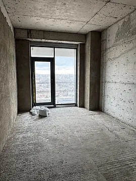 Satılır 3 otaqlı mənzil 178 m²