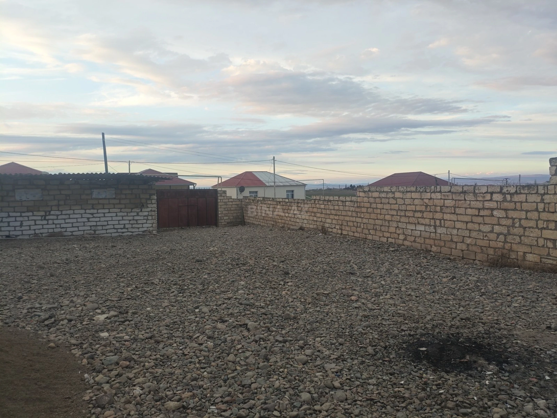 Satılır 2 otaqlı həyət evi 50 m²