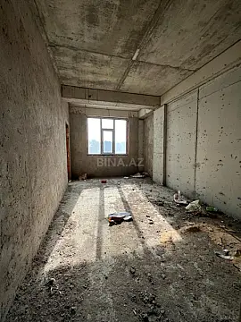 Satılır 3 otaqlı mənzil 137 m²