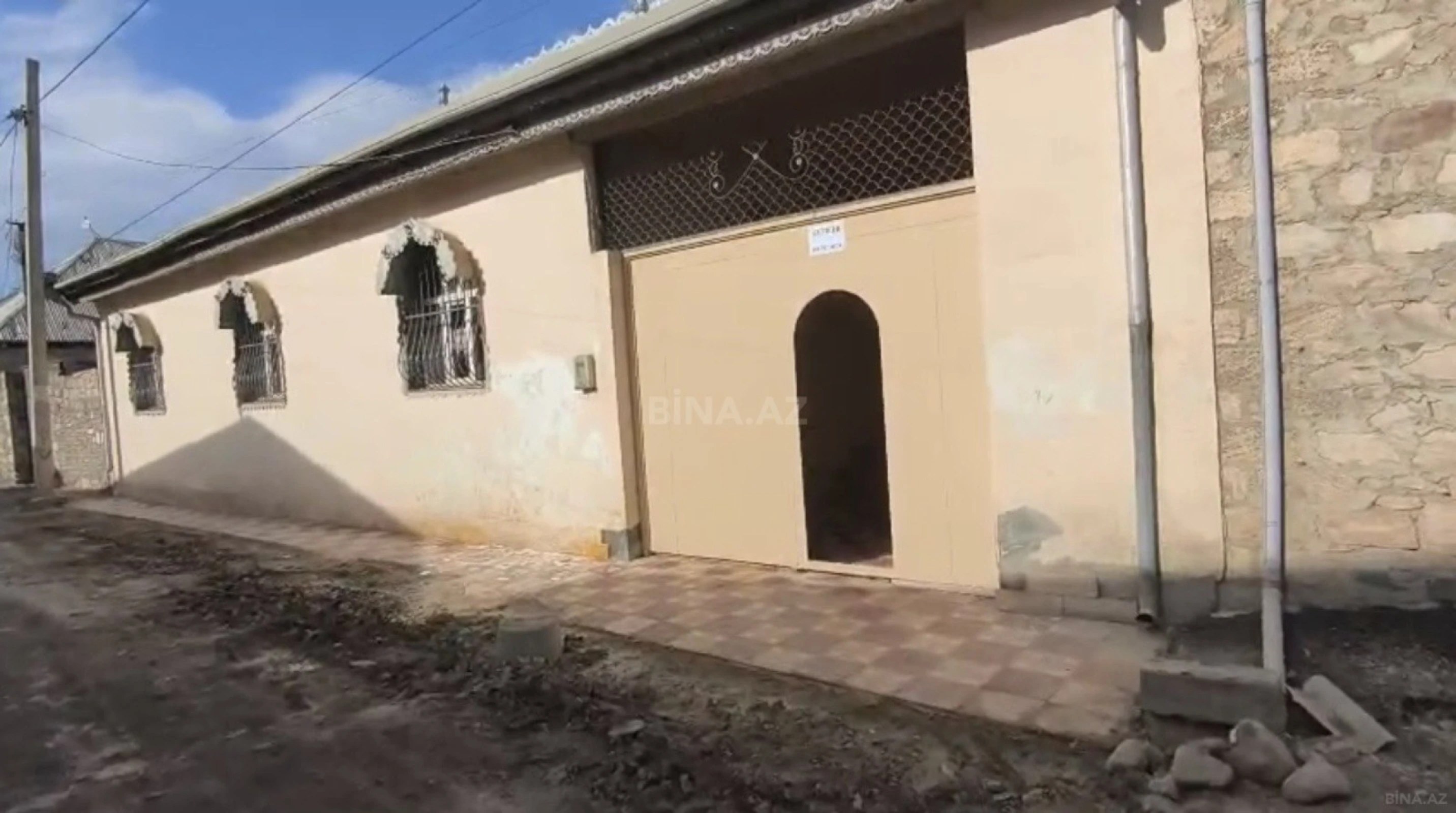 Satılır 3 otaqlı həyət evi 130 m²