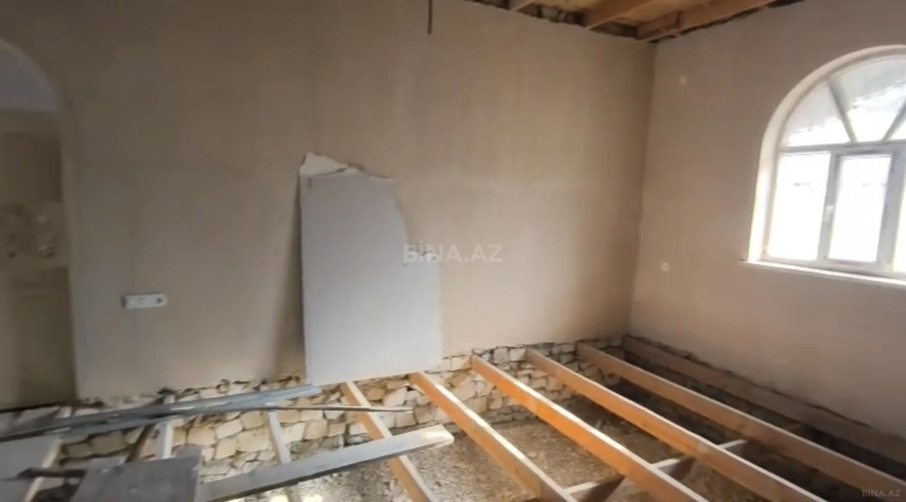 Satılır 3 otaqlı həyət evi 130 m²