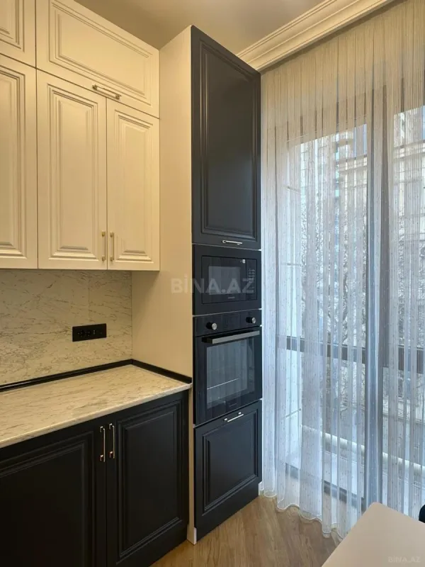 Kirayə verilir 3 otaqlı mənzil 110 m²