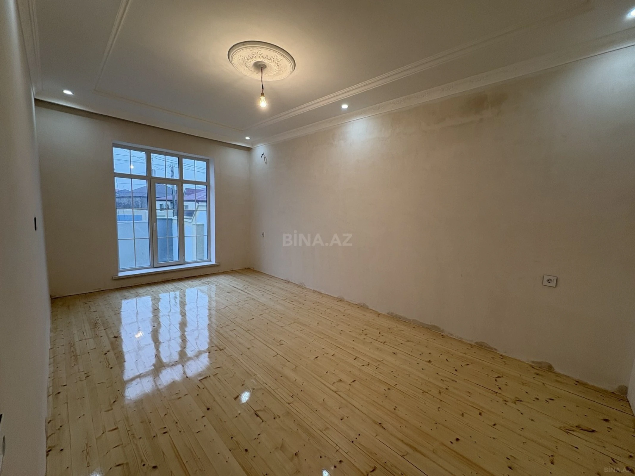 Satılır 3 otaqlı həyət evi 80 m²