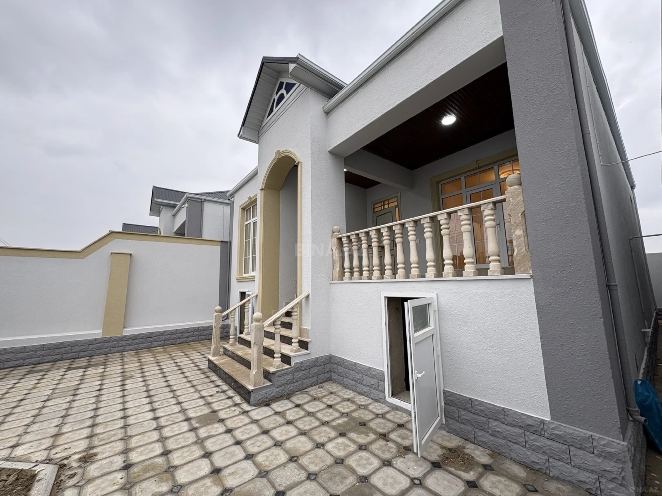 Satılır 3 otaqlı həyət evi 80 m²