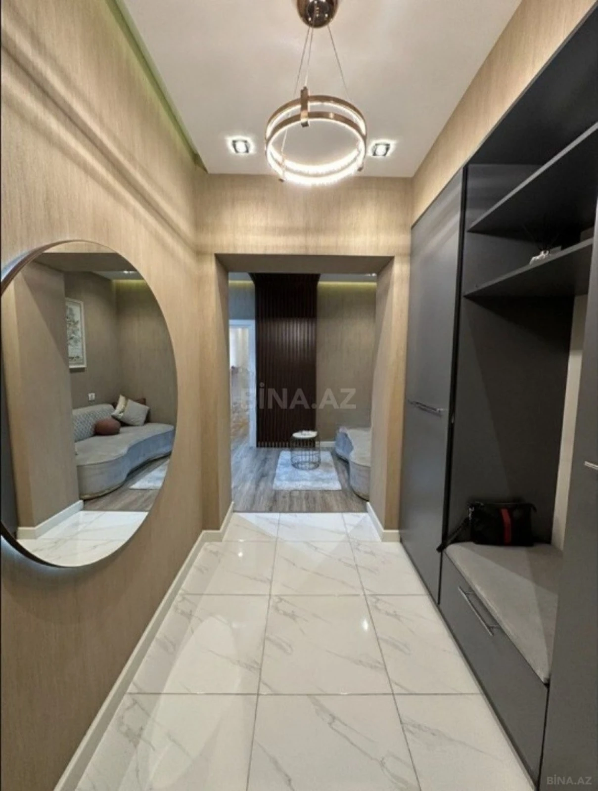 Satılır 3 otaqlı mənzil 148 m²
