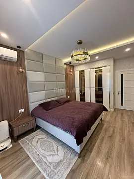 Satılır 3 otaqlı mənzil 148 m²