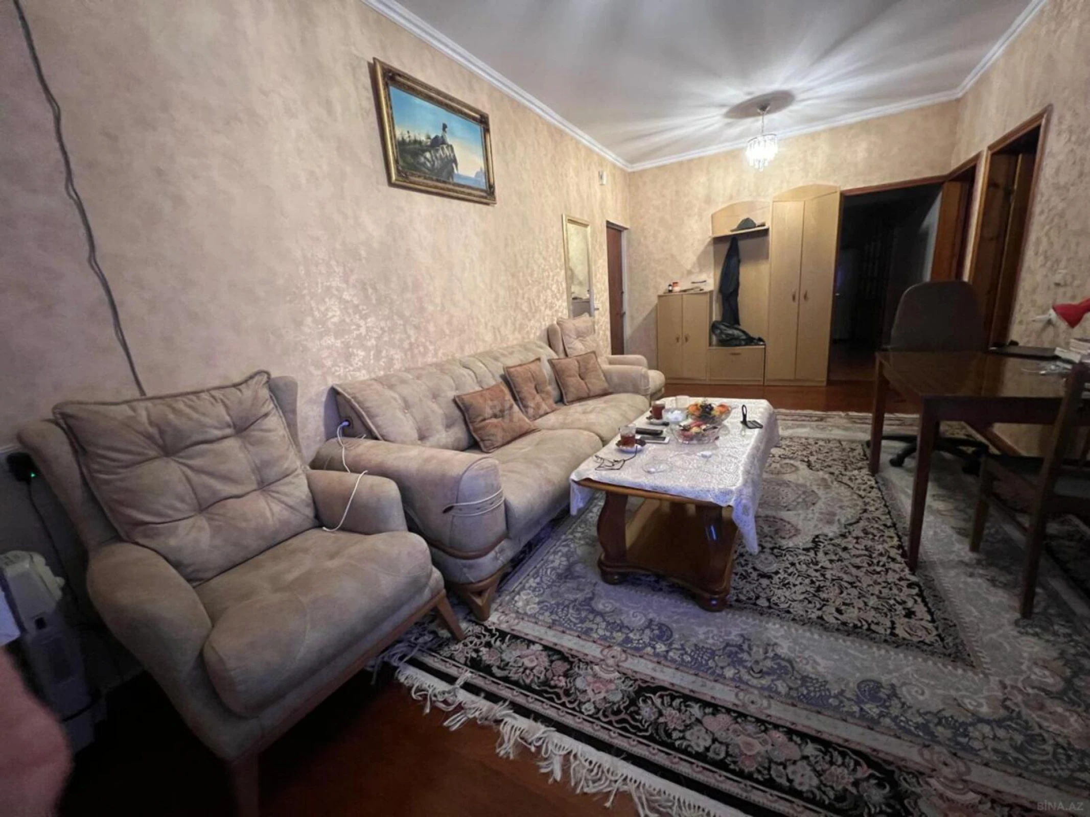 Satılır 4 otaqlı mənzil 100 m²