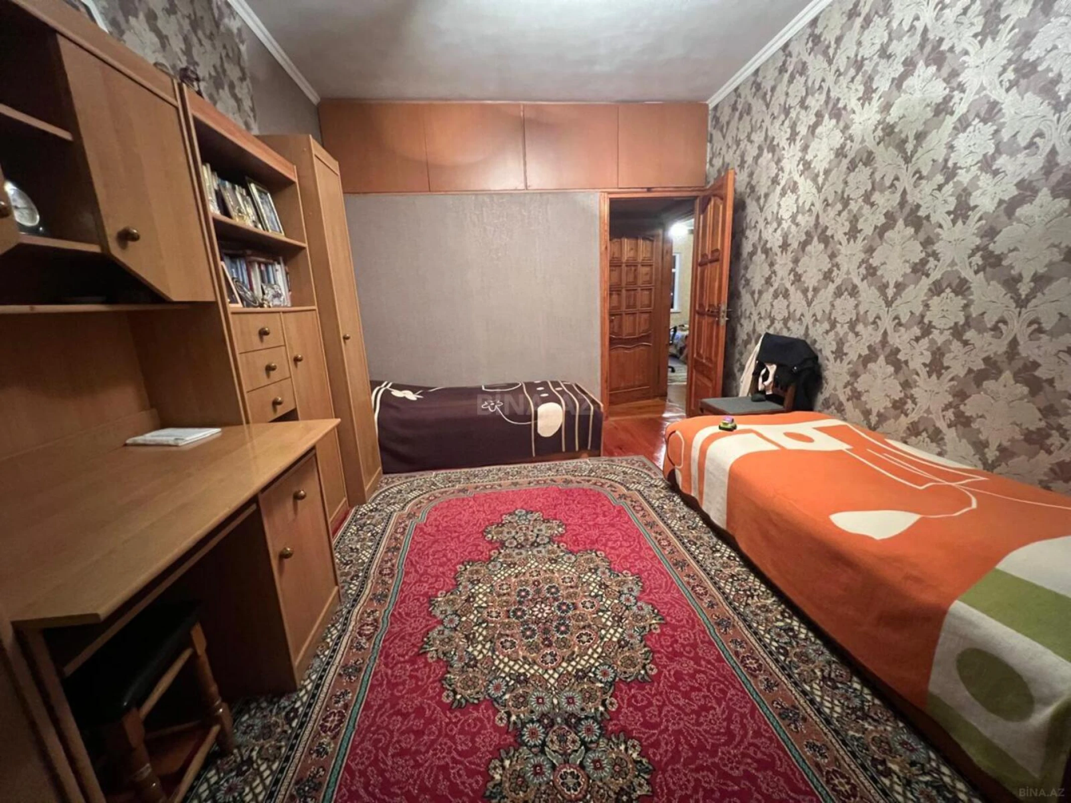 Satılır 4 otaqlı mənzil 100 m²