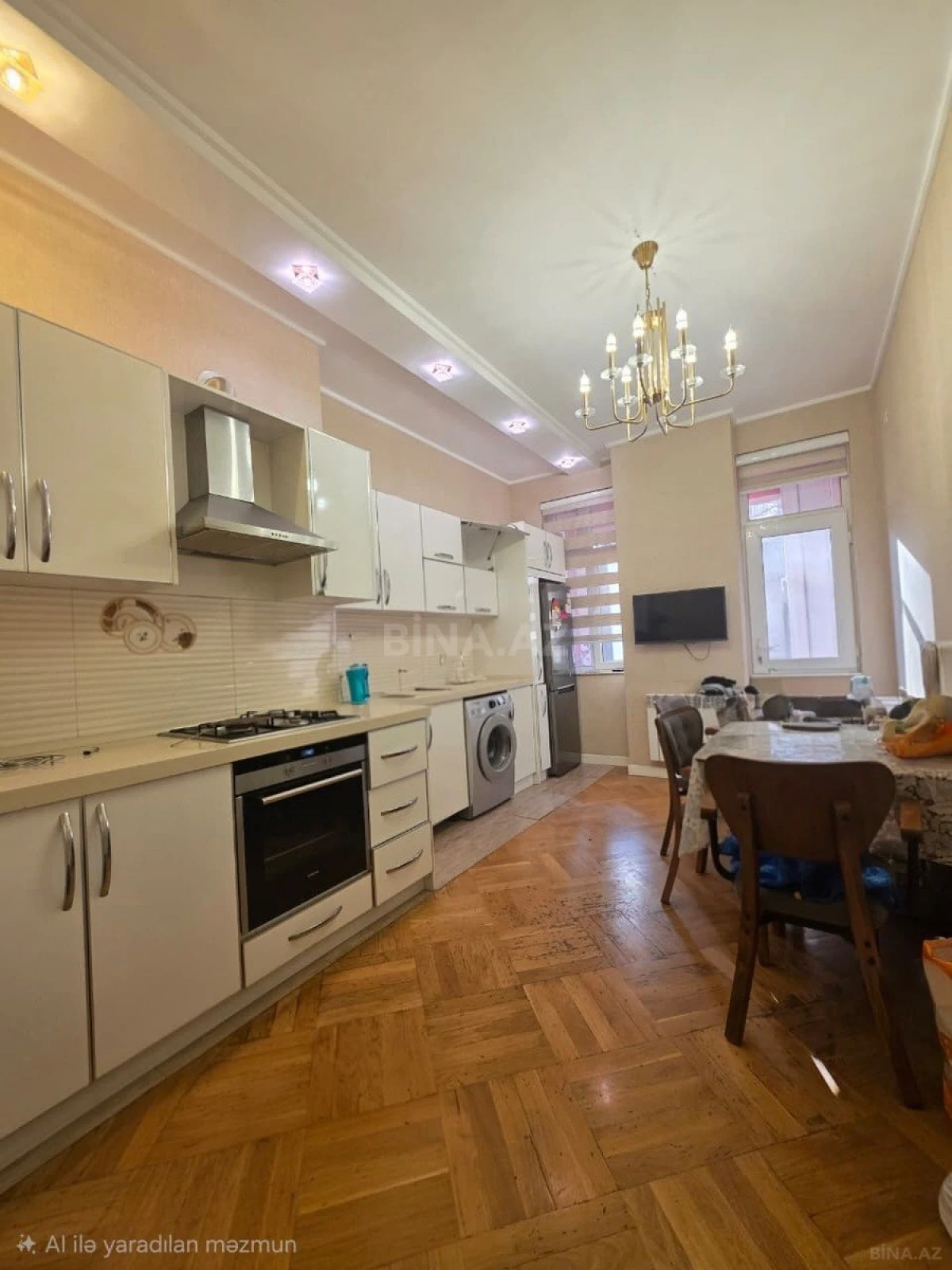 Satılır 3 otaqlı mənzil 131 m²