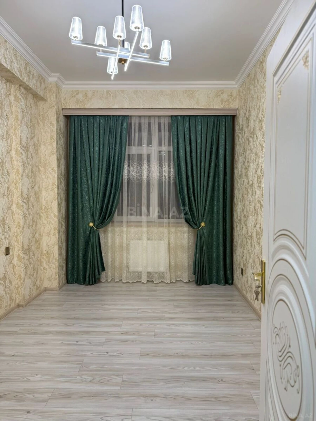 Satılır 3 otaqlı mənzil 90 m²