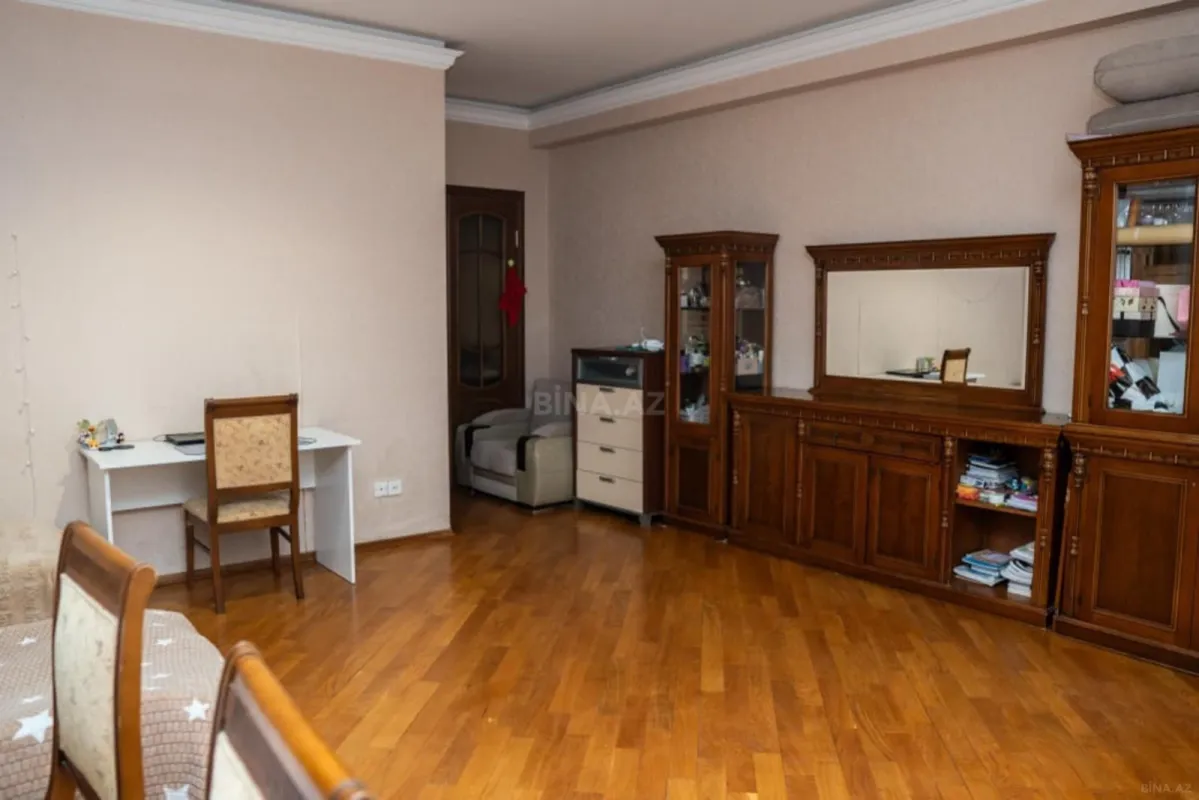 Satılır 2 otaqlı mənzil 95 m²