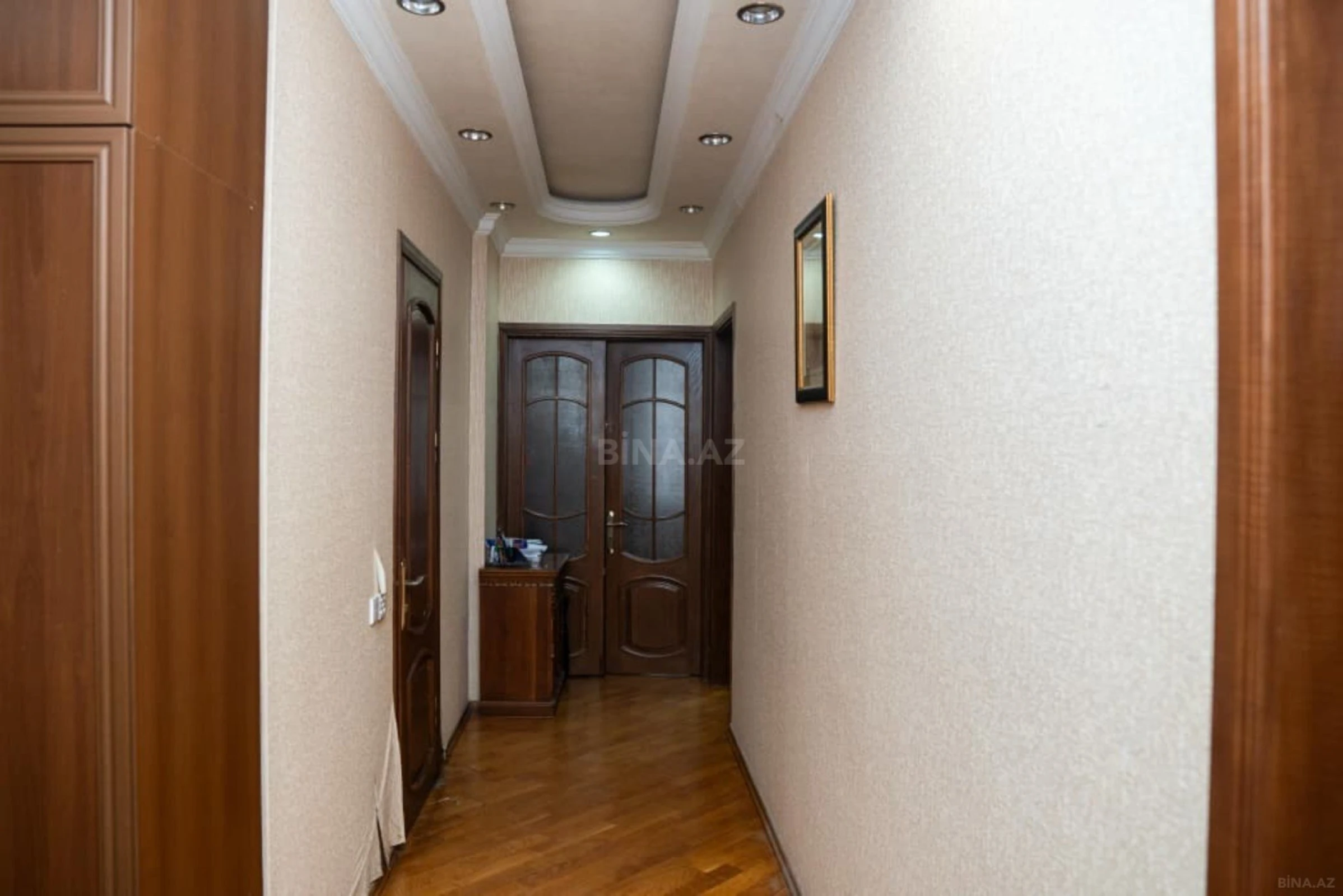Satılır 2 otaqlı mənzil 95 m²