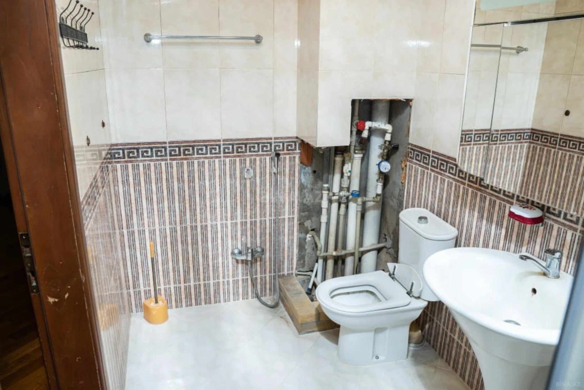 Satılır 2 otaqlı mənzil 95 m²