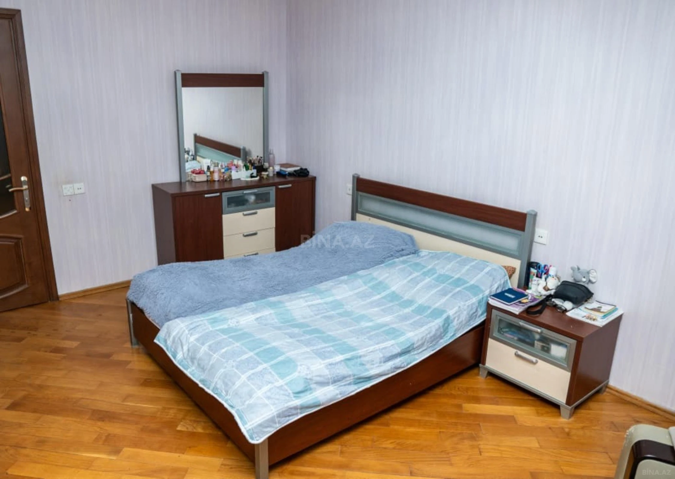 Satılır 2 otaqlı mənzil 95 m²