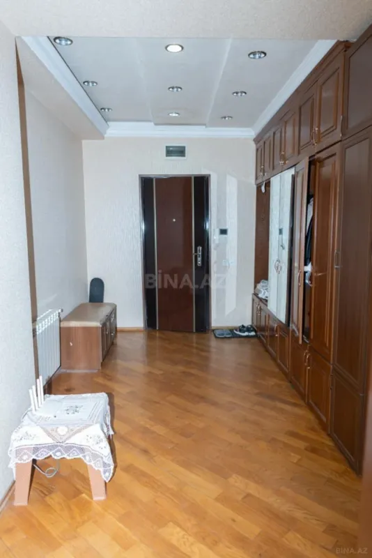 Satılır 2 otaqlı mənzil 95 m²