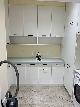 Kirayə verilir 3 otaqlı mənzil 160 m²