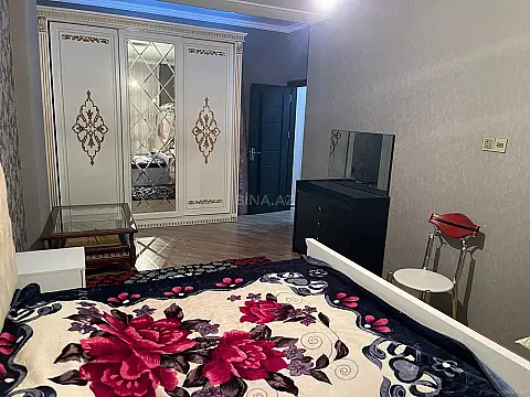 Kirayə verilir 2 otaqlı mənzil 90 m²