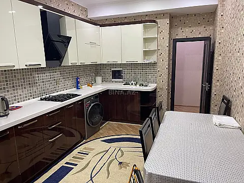 Kirayə verilir 2 otaqlı mənzil 90 m²
