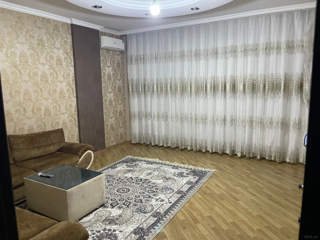 Kirayə verilir 2 otaqlı mənzil 90 m²