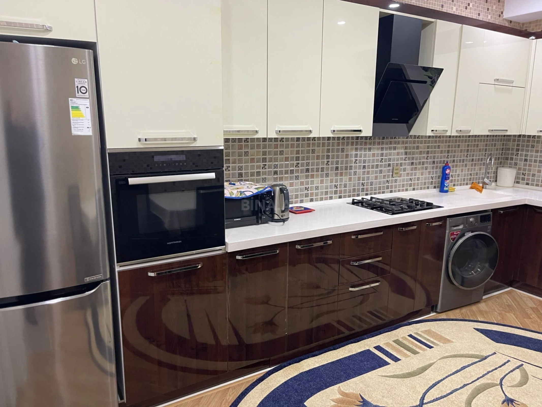 Kirayə verilir 2 otaqlı mənzil 90 m²