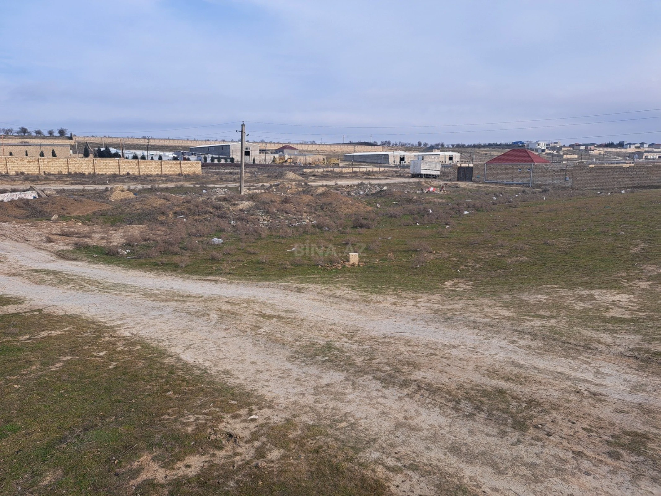 Satılır torpaq sahəsi 12 m²