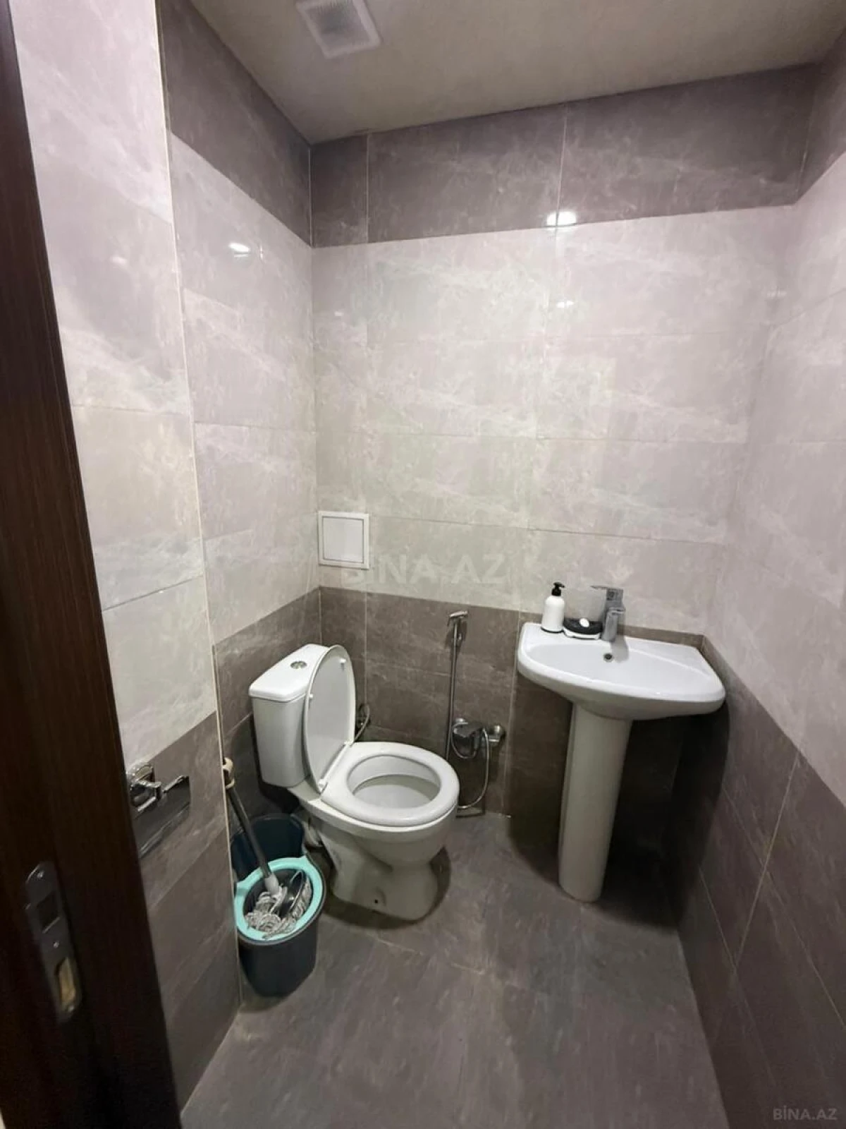 Satılır 3 otaqlı mənzil 93 m²
