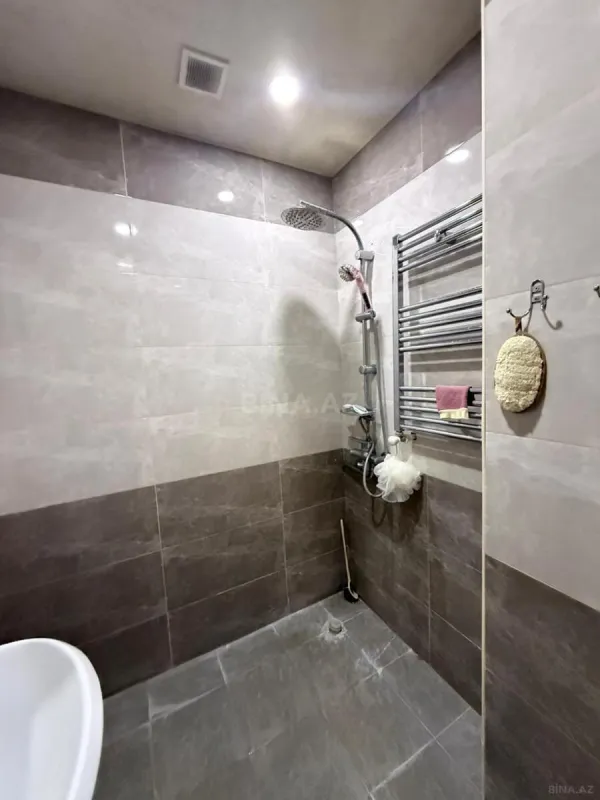 Satılır 3 otaqlı mənzil 93 m²