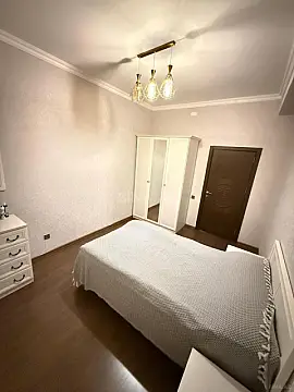 Satılır 3 otaqlı mənzil 93 m²