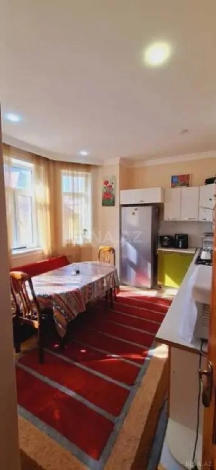 Satılır 5 otaqlı həyət evi 200 m²