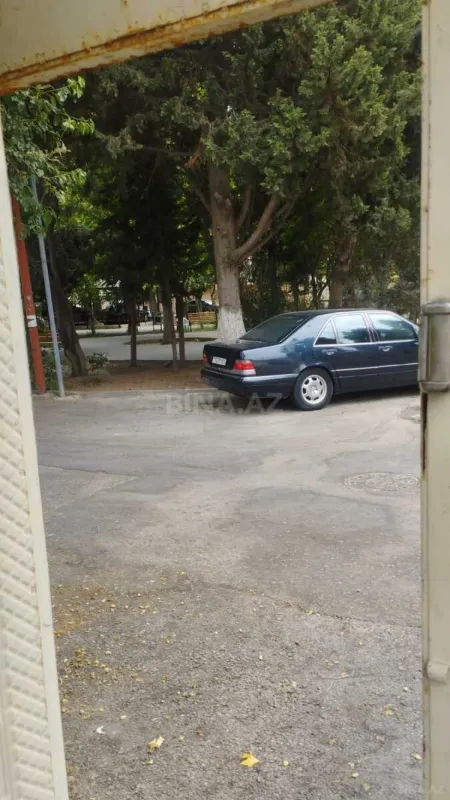 Satılır 5 otaqlı həyət evi 200 m²