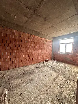 Satılır 1 otaqlı mənzil 44 m²