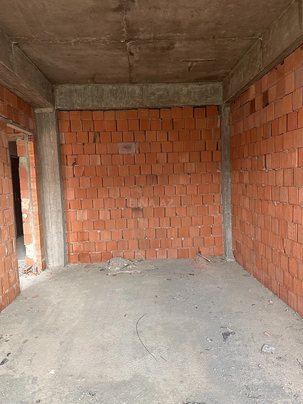 Satılır 1 otaqlı mənzil 44 m²