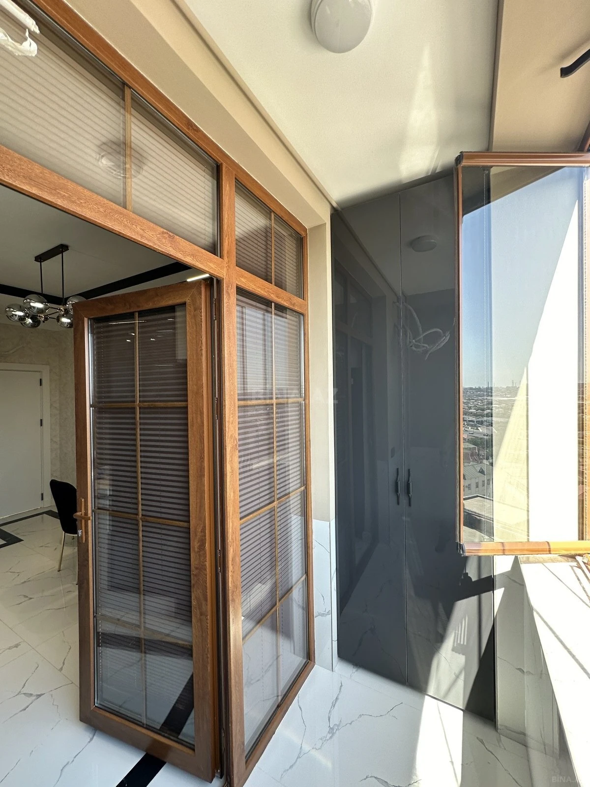 Satılır 3 otaqlı mənzil 133 m²