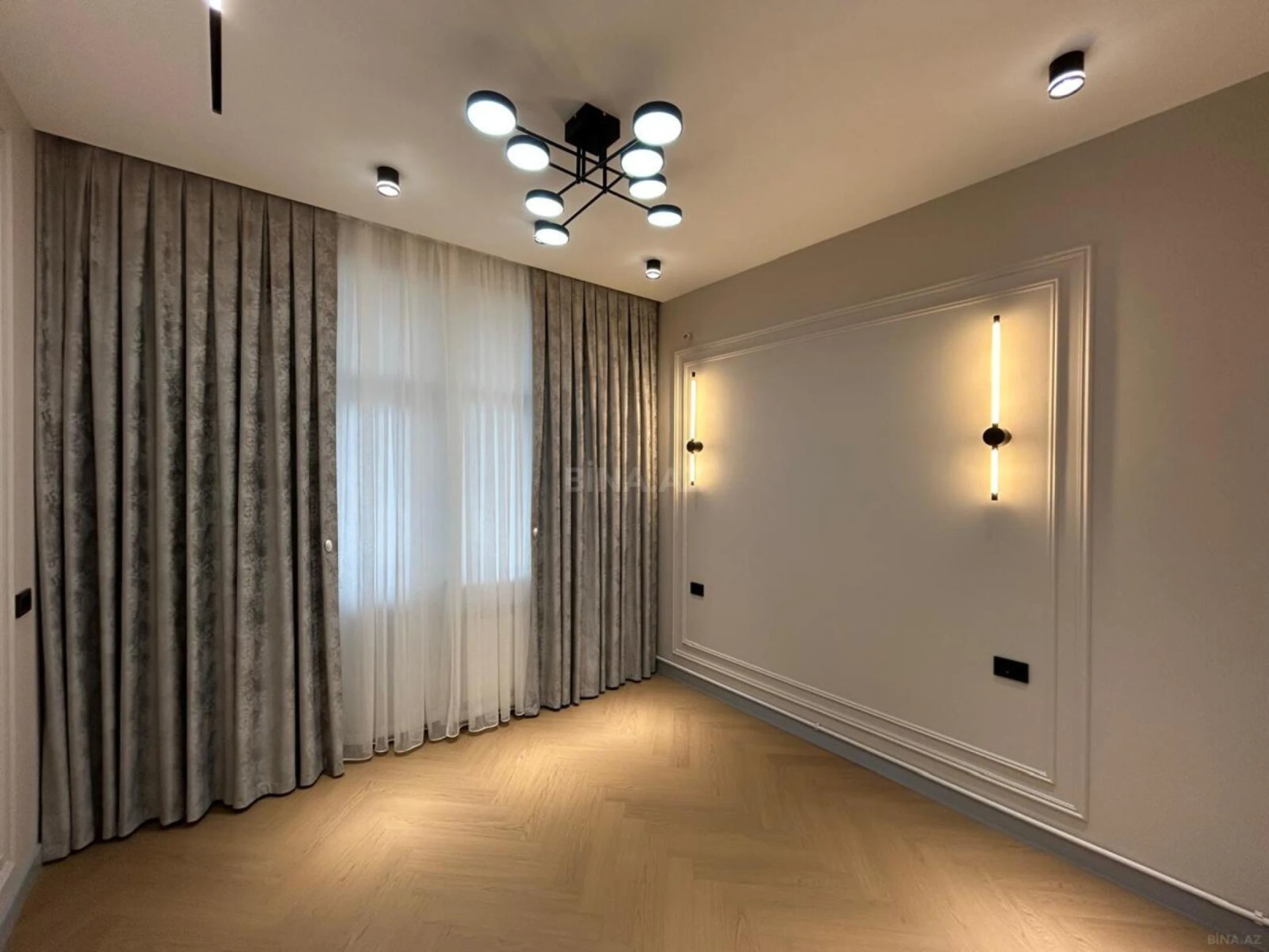 Satılır 2 otaqlı mənzil 85 m²
