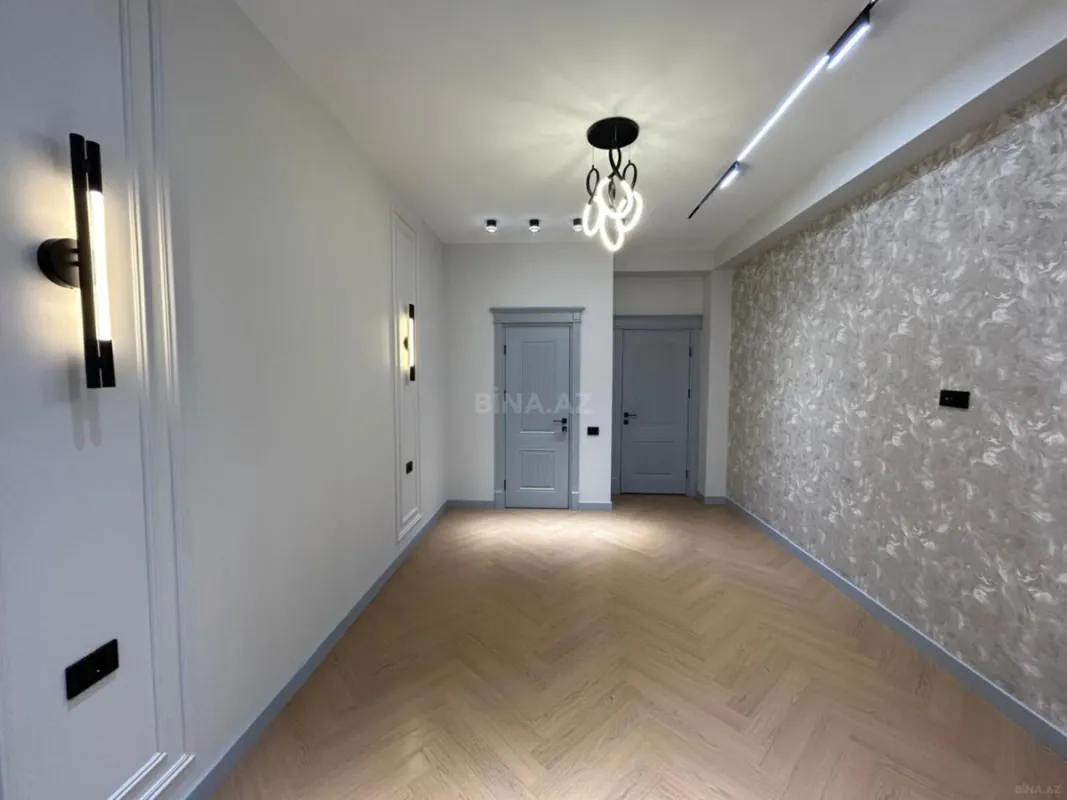 Satılır 2 otaqlı mənzil 85 m²