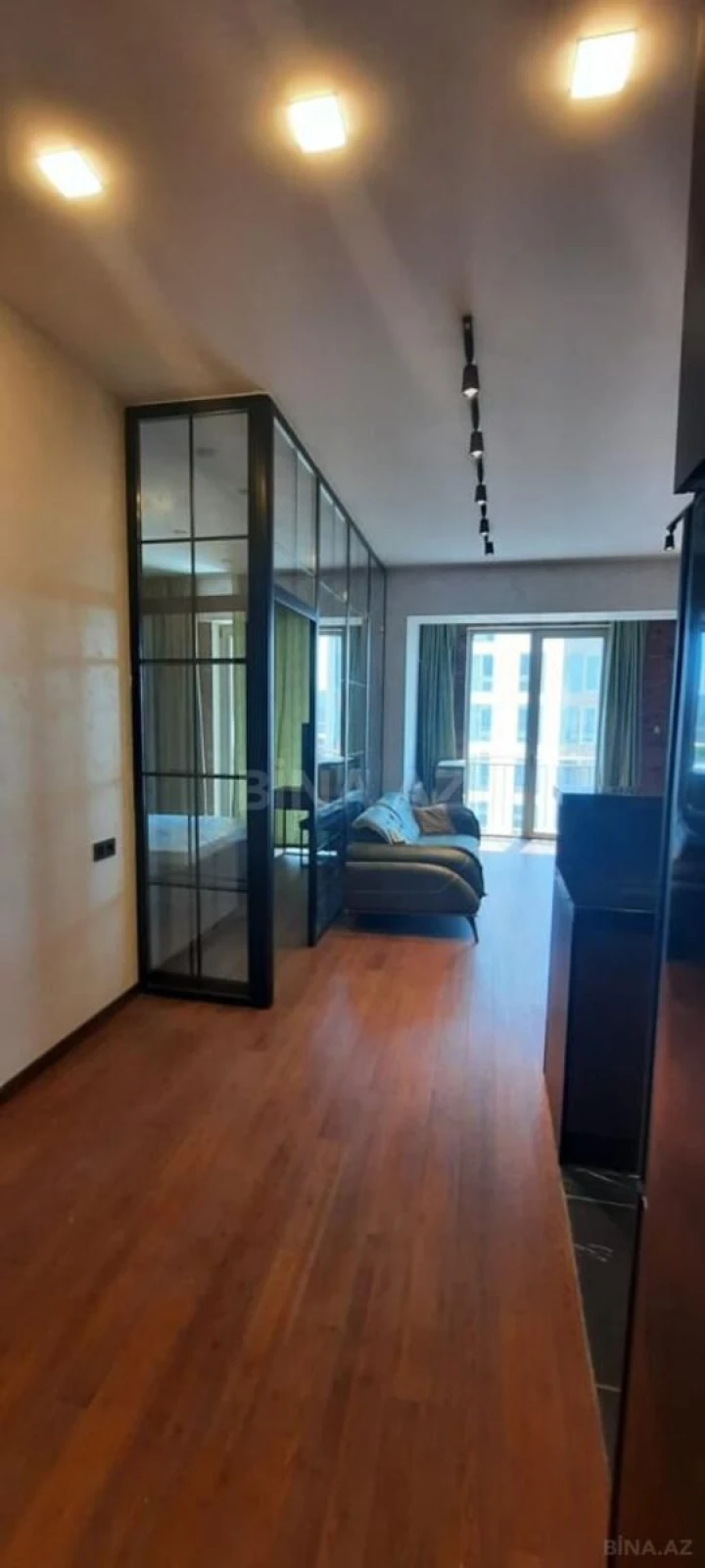 Kirayə verilir 2 otaqlı mənzil 65 m²