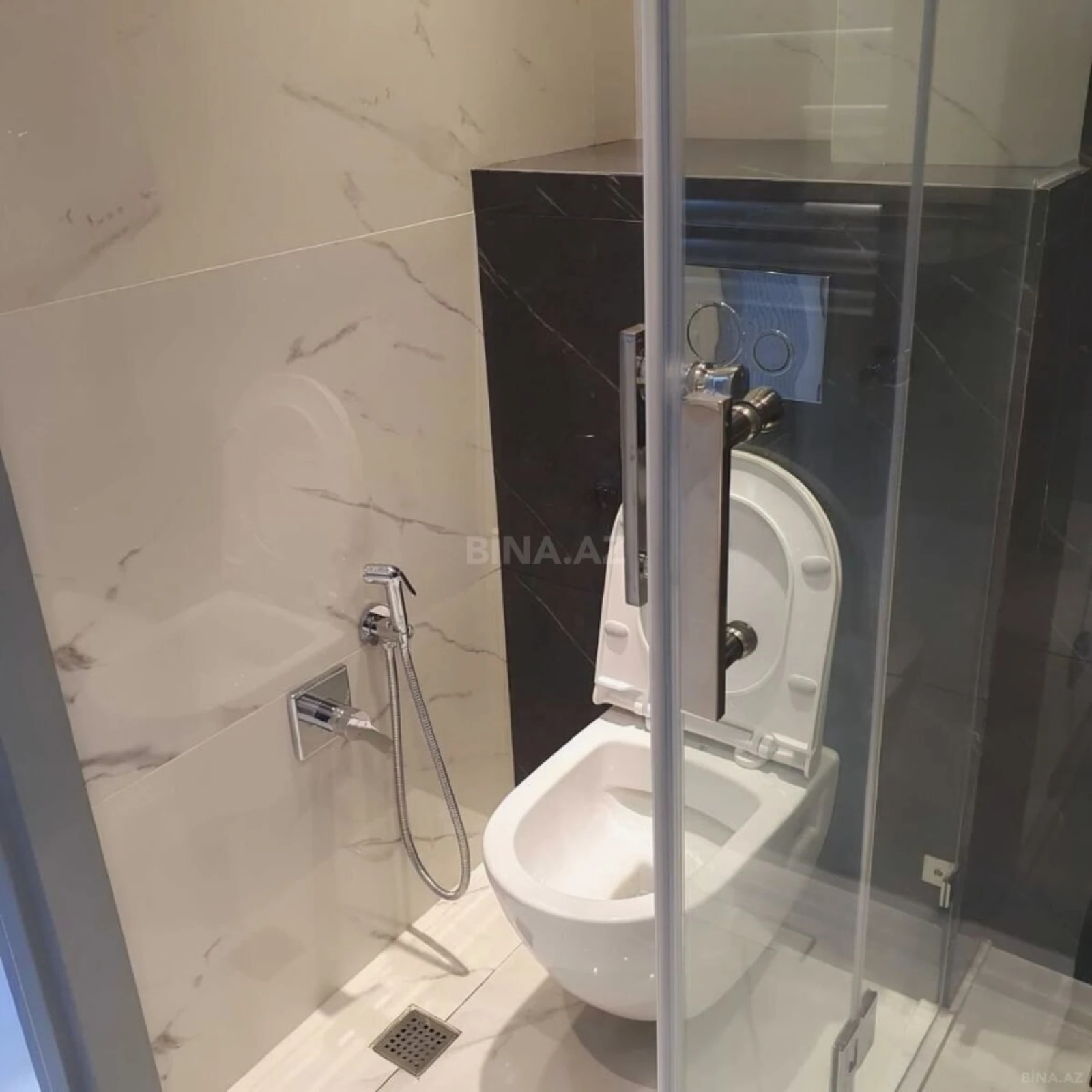 Kirayə verilir 2 otaqlı mənzil 60 m²