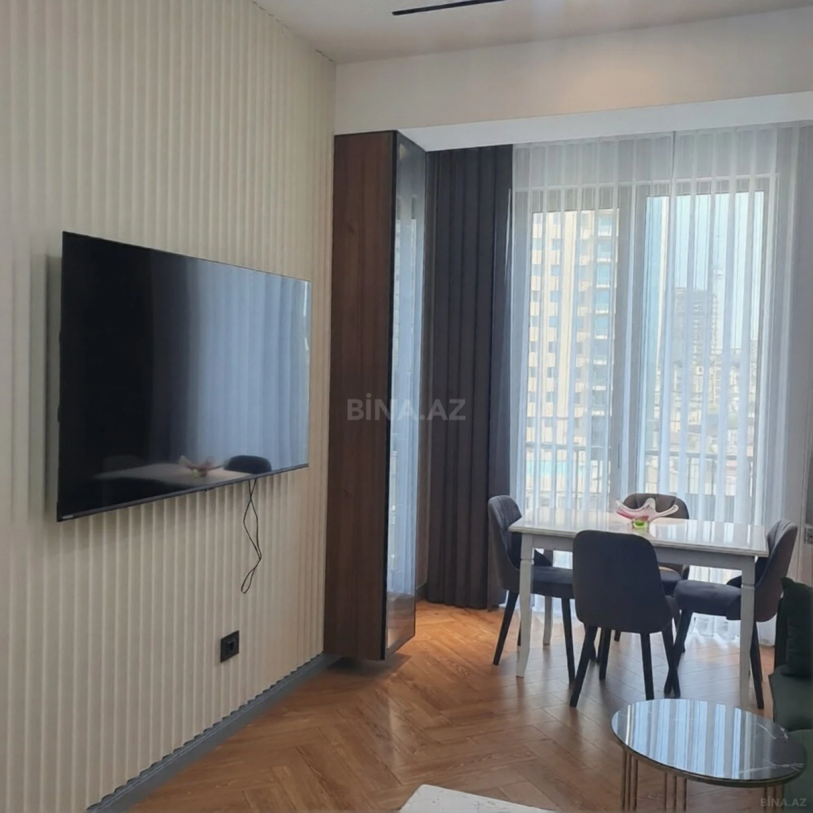 Kirayə verilir 2 otaqlı mənzil 60 m²