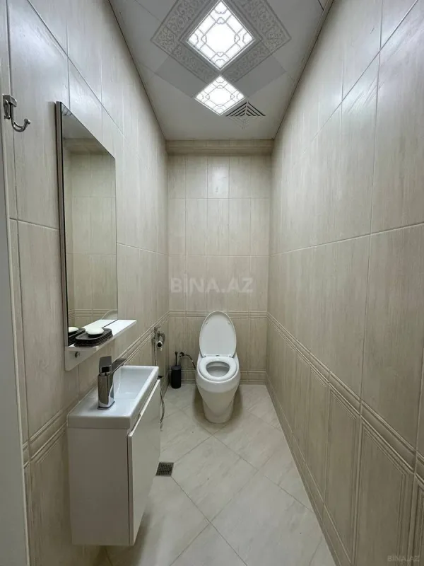 Satılır 3 otaqlı mənzil 137 m²