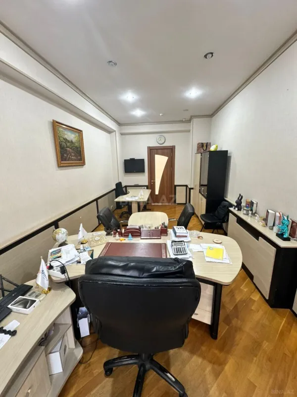 Kirayə verilir 5 otaqlı ofis 350 m²