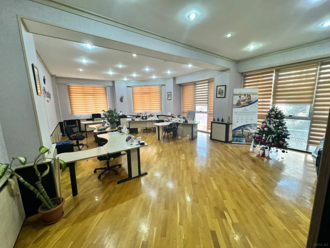 Kirayə verilir 5 otaqlı ofis 350 m²