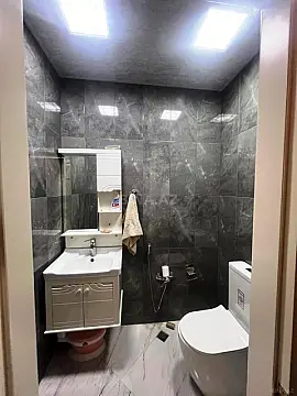 Satılır 2 otaqlı mənzil 107 m²