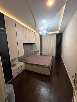 Satılır 2 otaqlı mənzil 107 m²