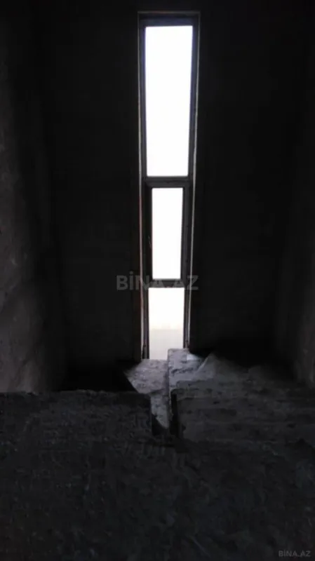 Satılır 5 otaqlı həyət evi 237 m²