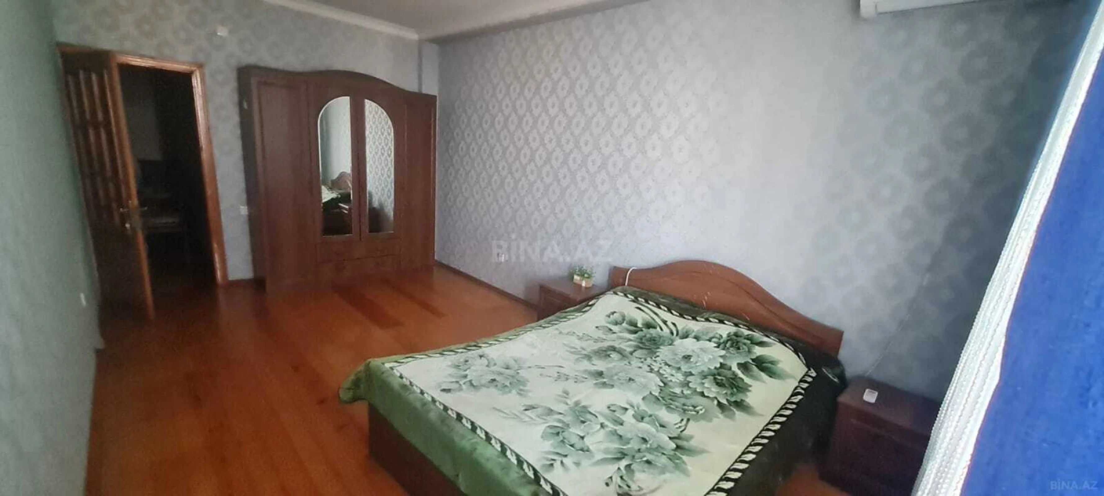 Kirayə verilir 2 otaqlı mənzil 90 m²