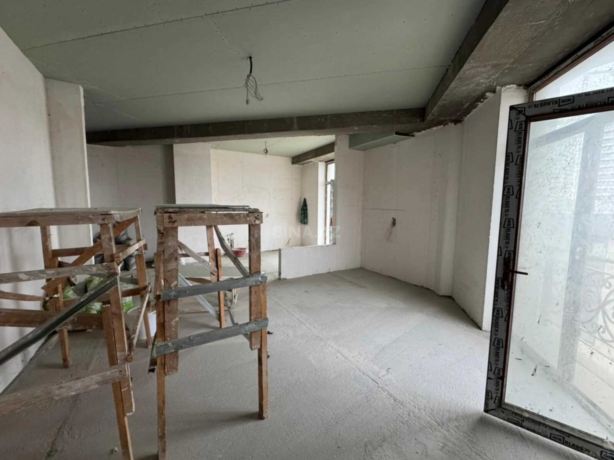 Satılır 3 otaqlı mənzil 100 m²