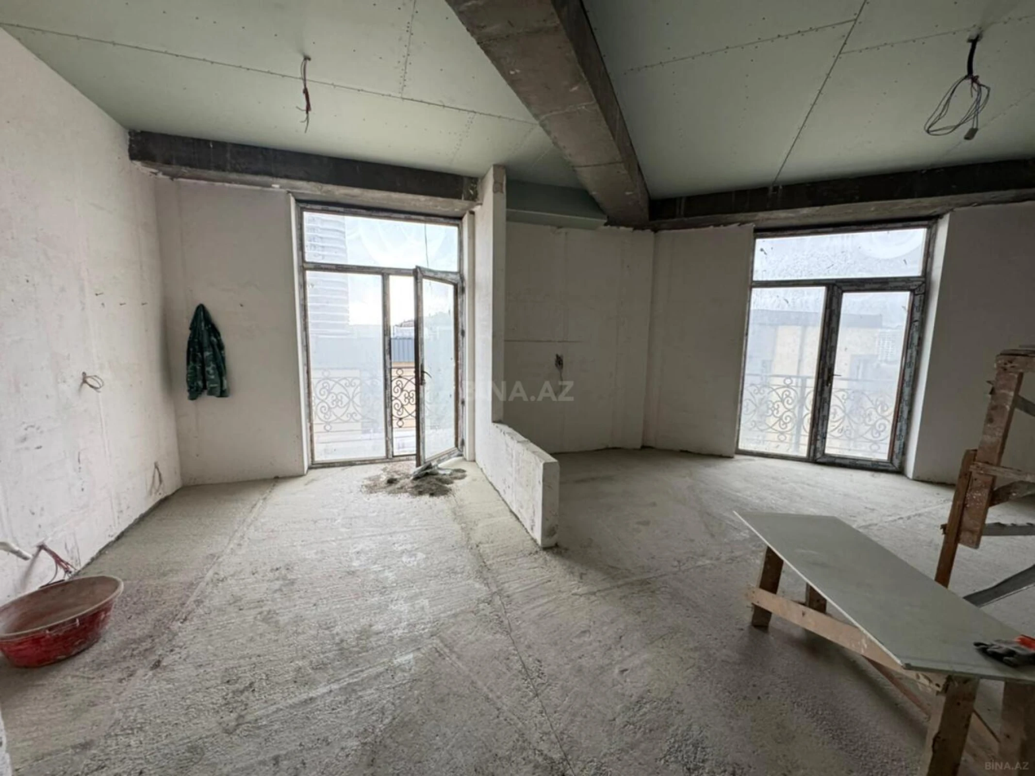 Satılır 3 otaqlı mənzil 100 m²