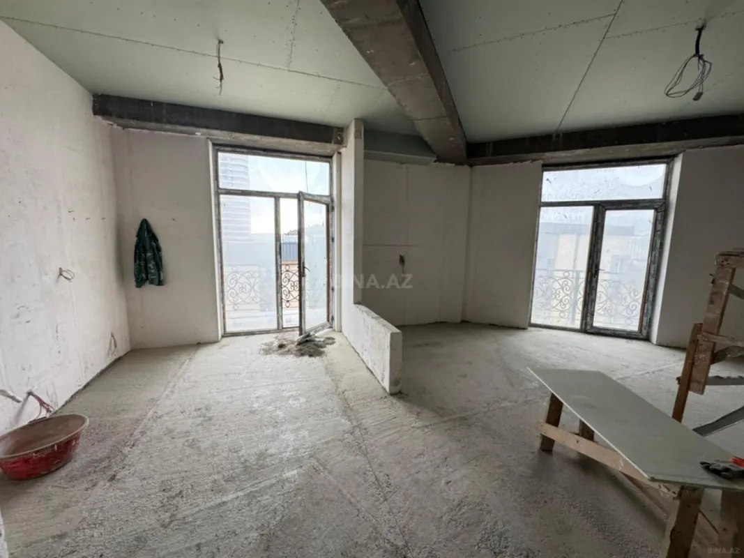 Satılır 3 otaqlı mənzil 100 m²